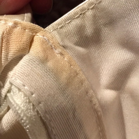 🌞3/$25 cream polyester crossbody purse - Picture 8 of 8